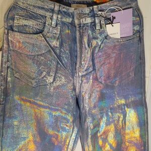 Holographic Jeans